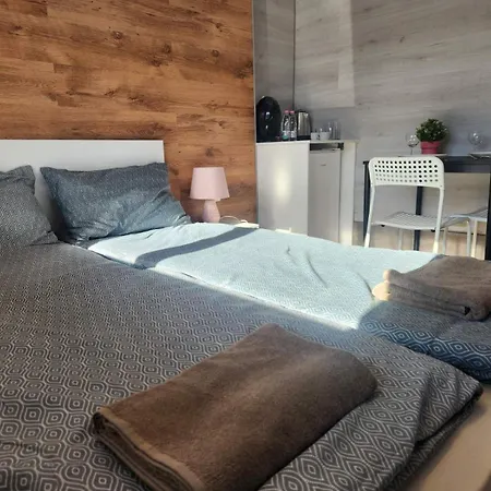 Continental 5 Apartment